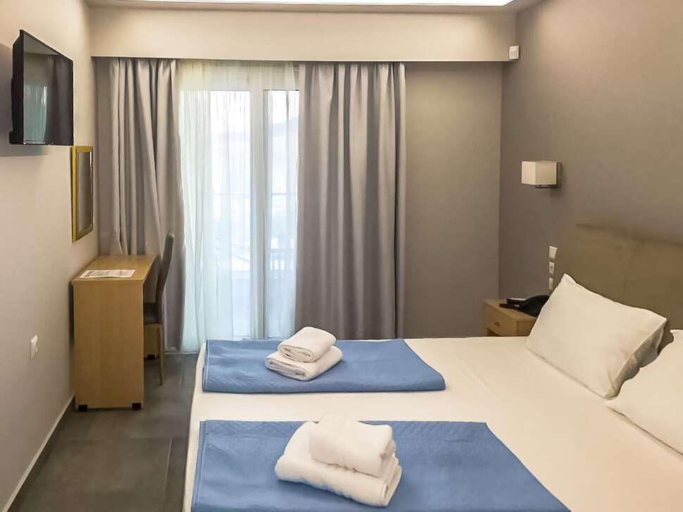 Een foto van Three Island View Hotel