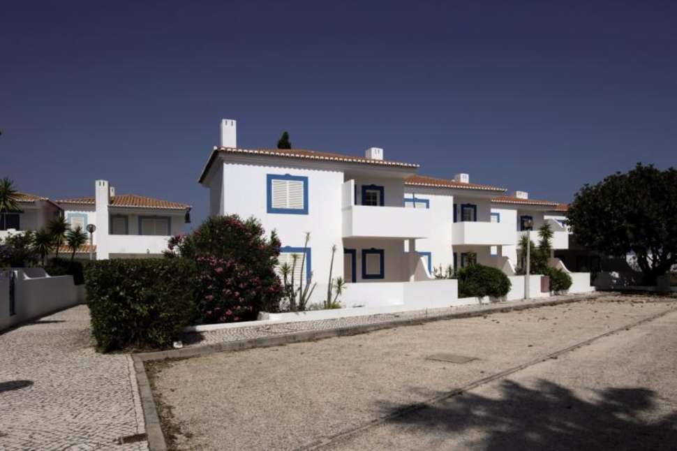 Een foto van de buitenkant van Agua Hotels Vila Branca