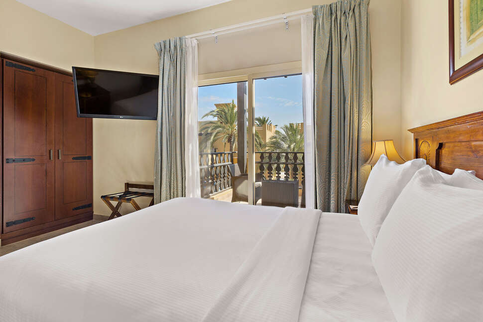Een foto van Al Hamra Village Hotel