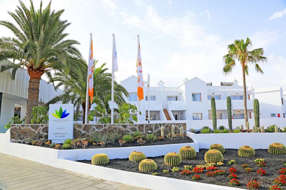Een foto van de buitenkant van Blue Sea Corralejo Village