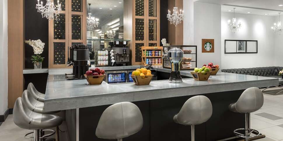 Een foto van The Manhattan at Times Square Hotel