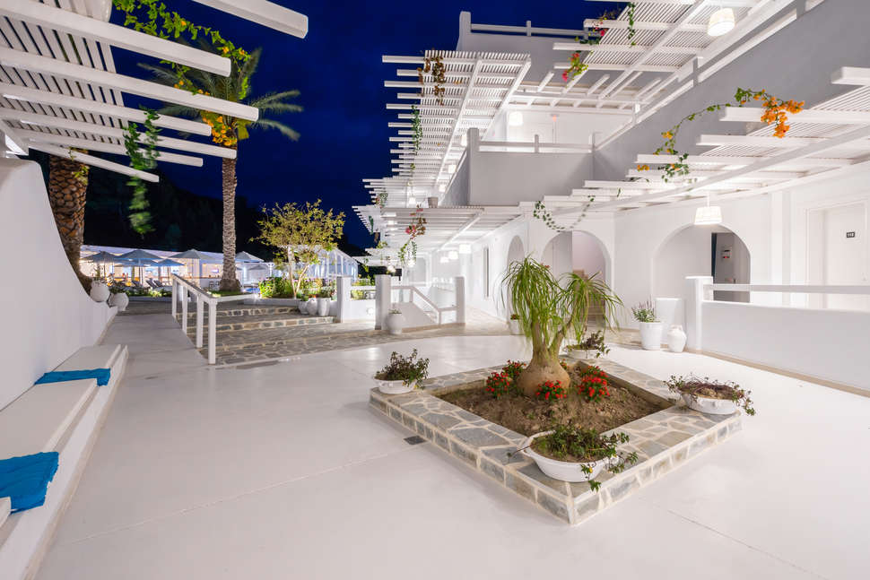Ein Foto von der Außenansicht des Aloe Hotel