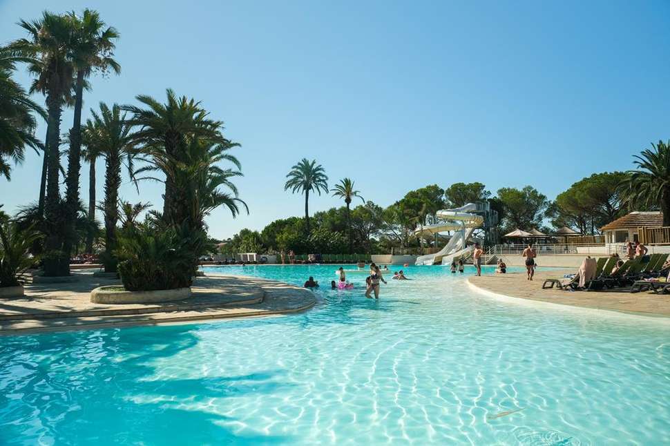 Een foto van Camping La Baume - La Palmeraie