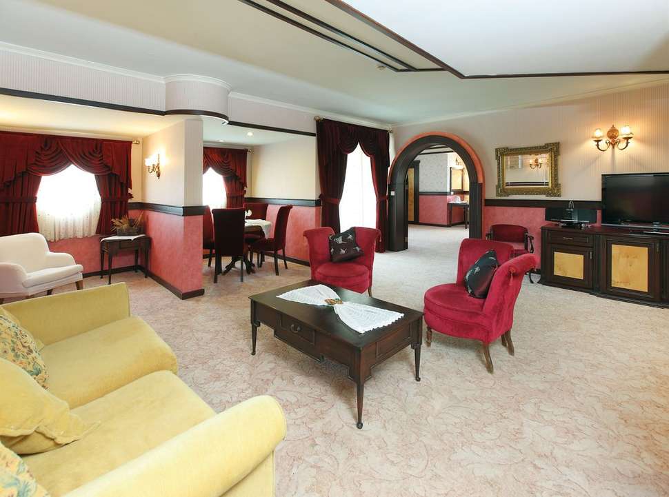 Een foto van het interieur van Grand Cettia Hotel