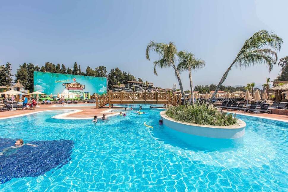 Een foto van het zwembad bij Atlantique Holiday Club