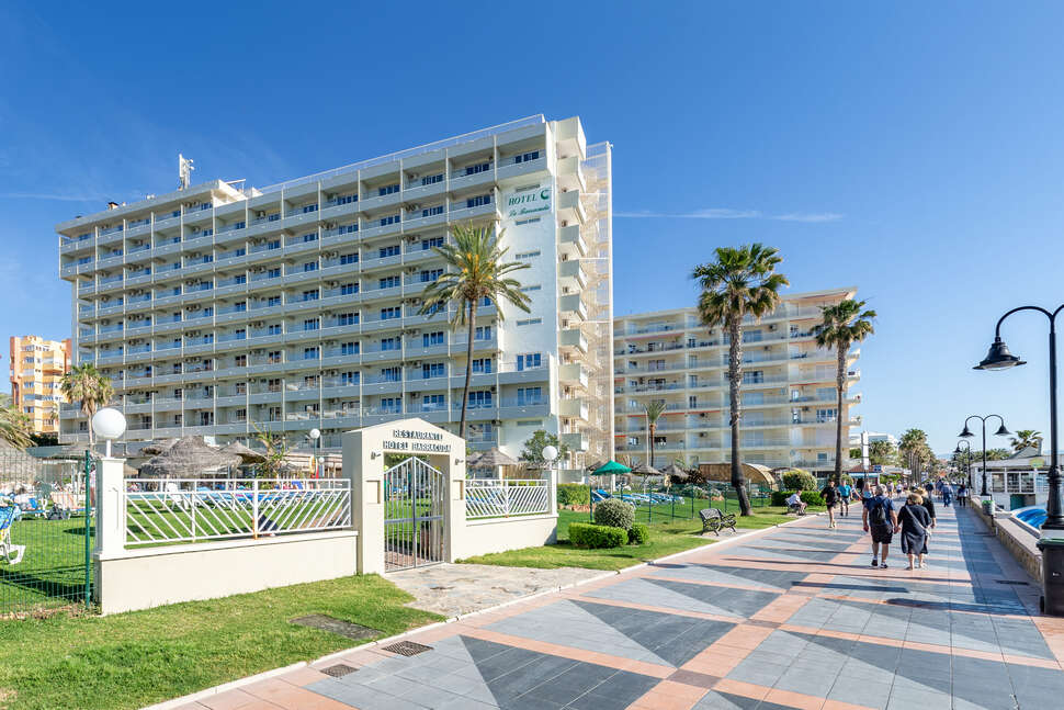 Een foto van de buitenkant van Hotel La Barracuda