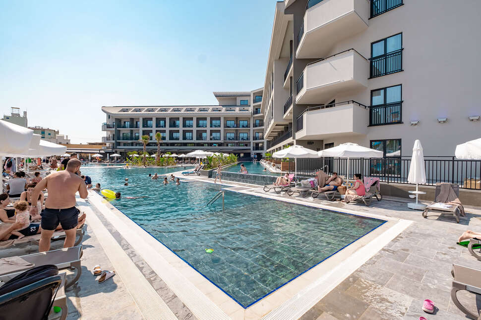 Een foto van het zwembad bij Hotel The X Belek