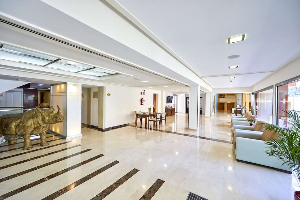 Een foto van het interieur van Hotel Mediterranean Bay