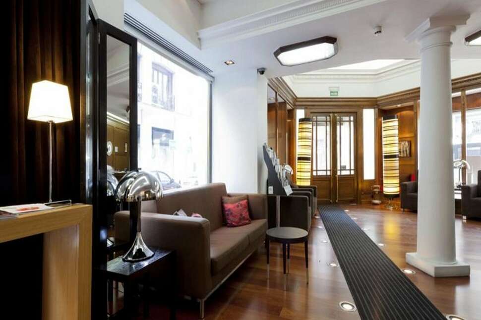 Een foto van het interieur van Hotel Quatro Puerta Del Sol
