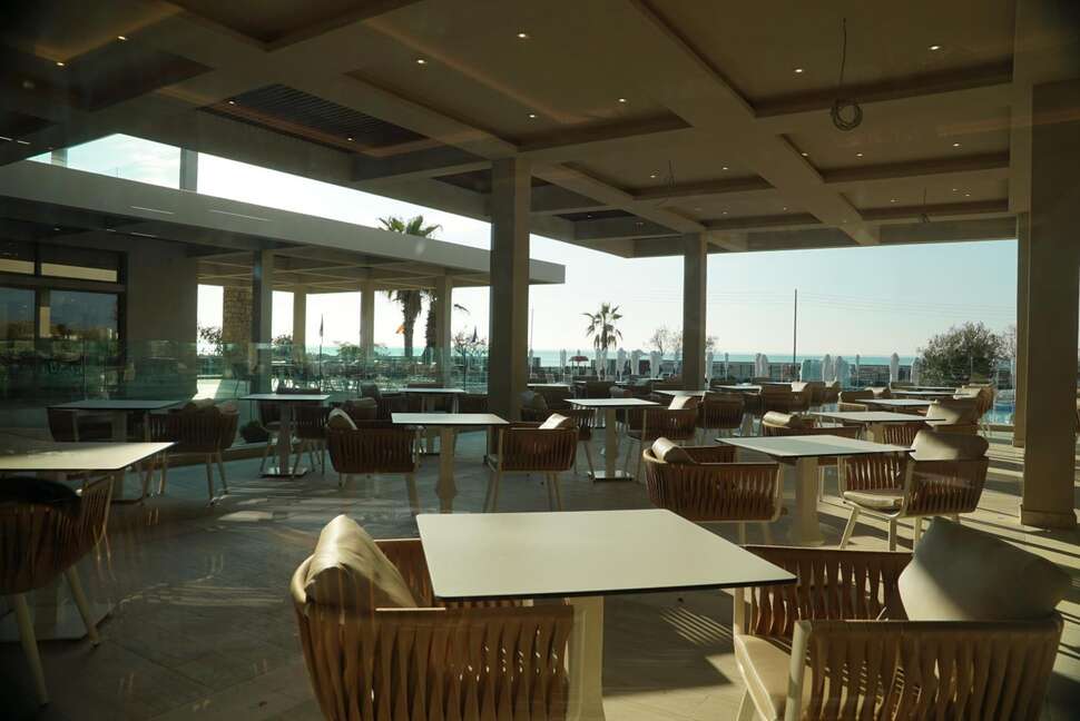 Een foto van de faciliteiten bij Almyros Beach Hotel