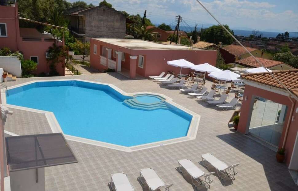 Ein Foto vom Pool im Paradiso Apartments