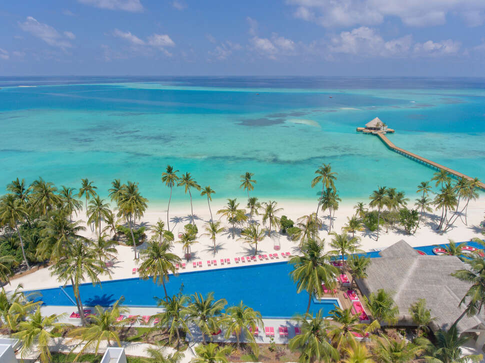 Ein Foto vom Pool im Kandima Maldives