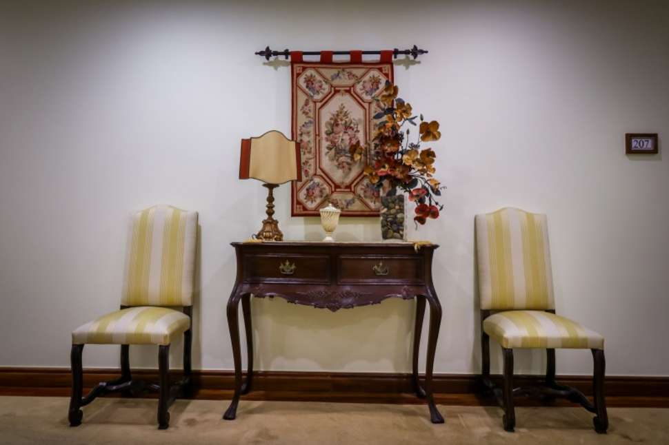 Een foto van het interieur van Camoes Hotel