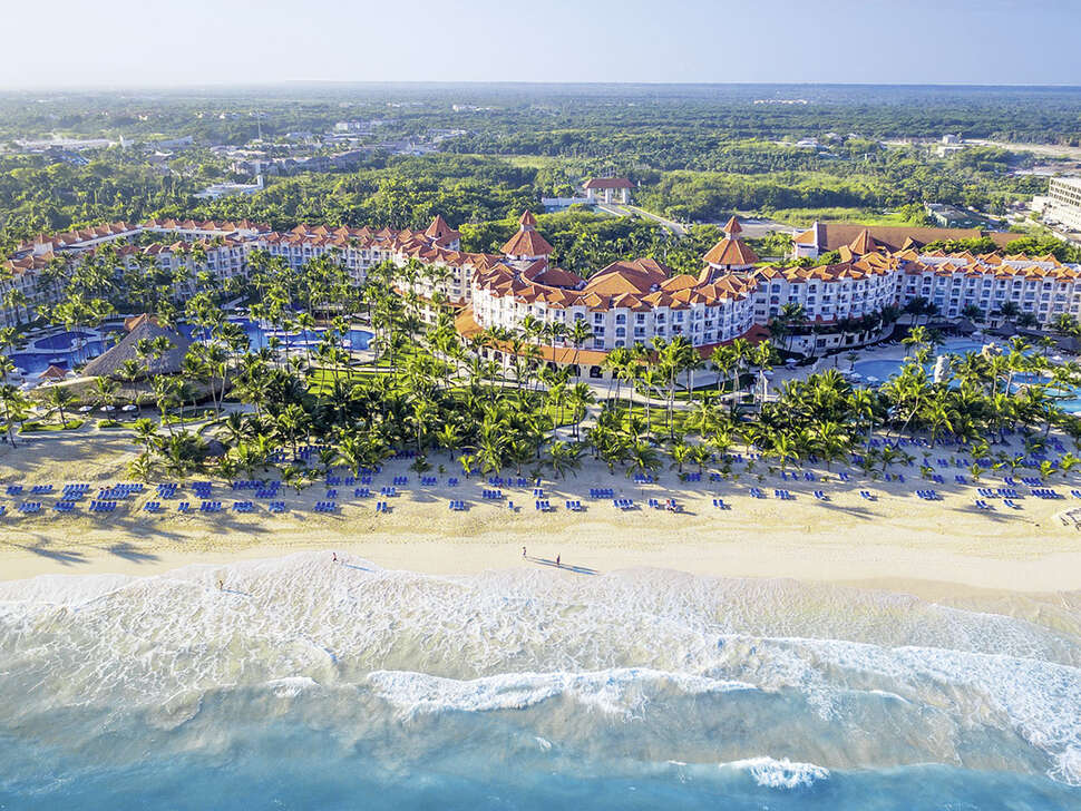Een foto van de buitenkant van Occidental Caribe