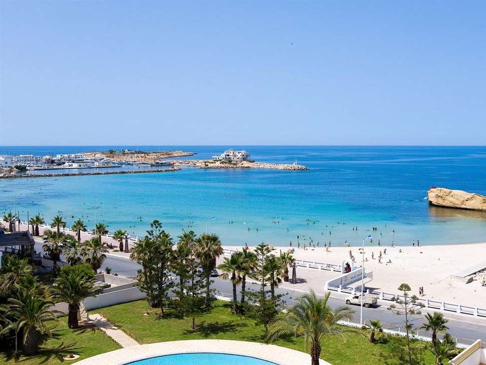 Ein Foto vom Pool im Hotel Delphin El Habib