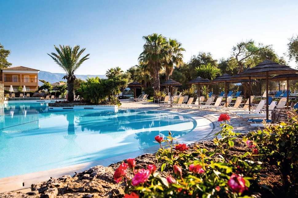 Een foto van het zwembad bij Dreams Corfu Resort & Spa