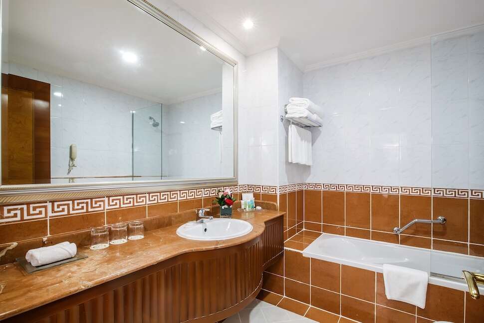 Ein Foto Grand Excelsior Hotel Bur Dubai