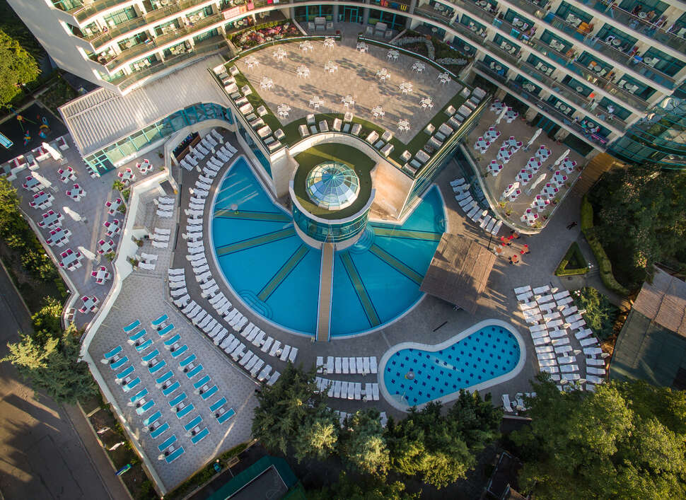 Een foto van het zwembad bij Marina Grand Beach Hotel