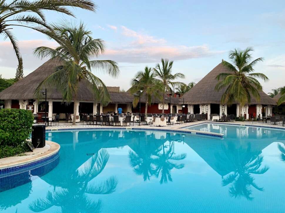 Een foto van Royam Hotel