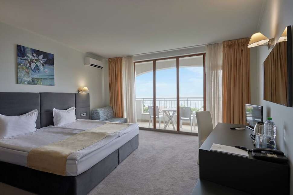 Een foto van Continental Golden Sands