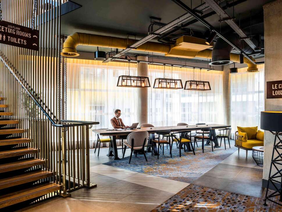 Een foto van het interieur van Novotel London Canary Wharf