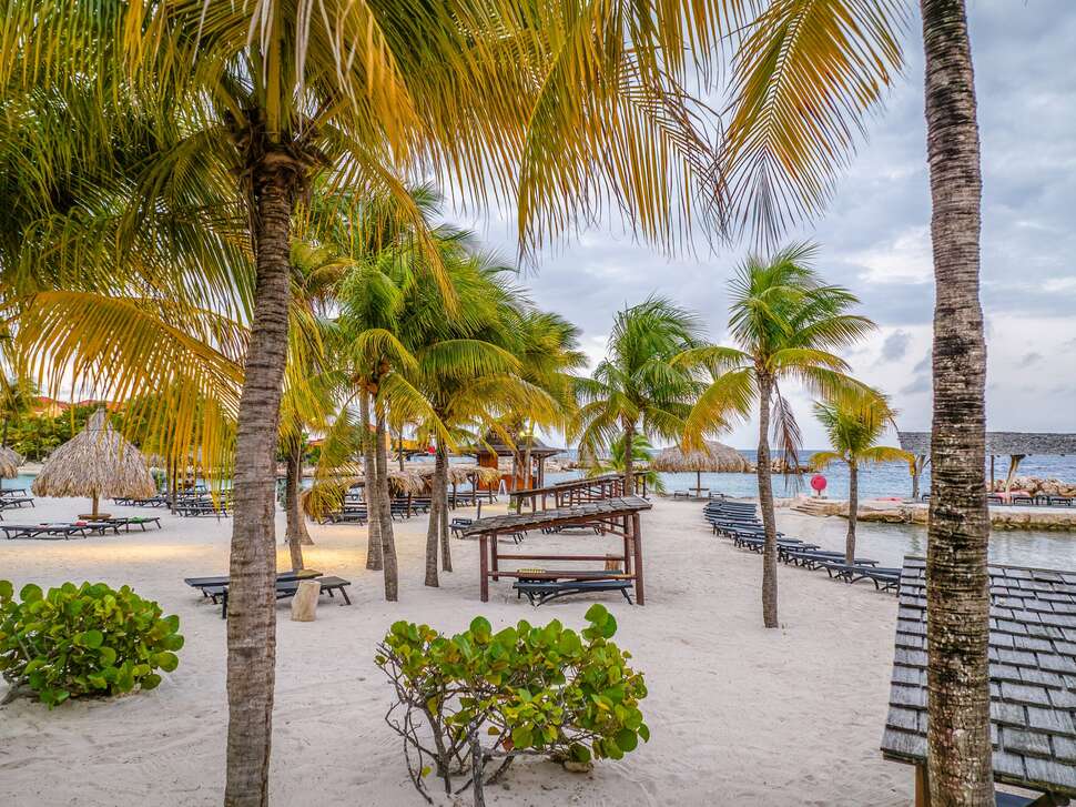 Een foto van LionsDive Beach Resort