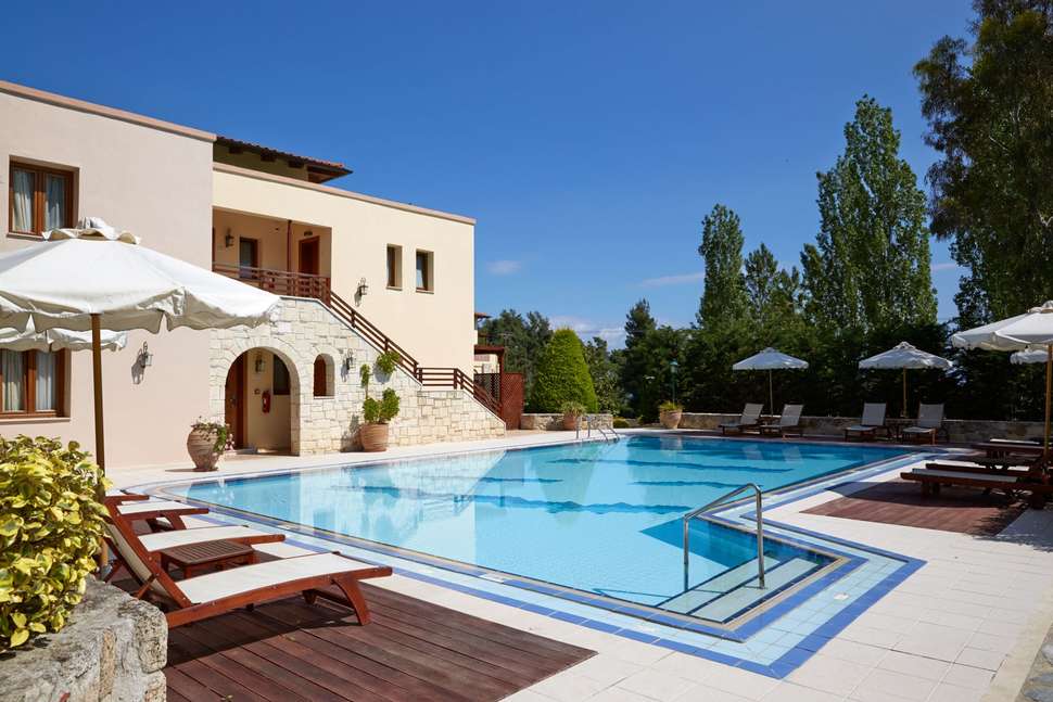 Een foto van het zwembad bij Hotel Aegean Melathron Thalasso & Spa