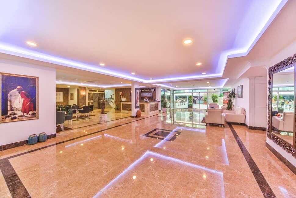 Een foto van het interieur van Kleopatra Atlas Hotel