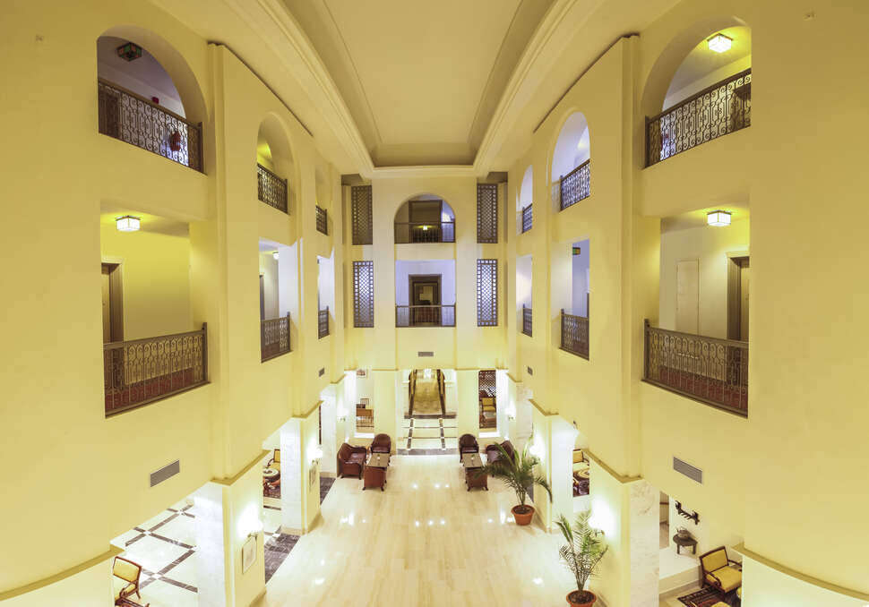 Een foto van het interieur van Calimera Yati Beach