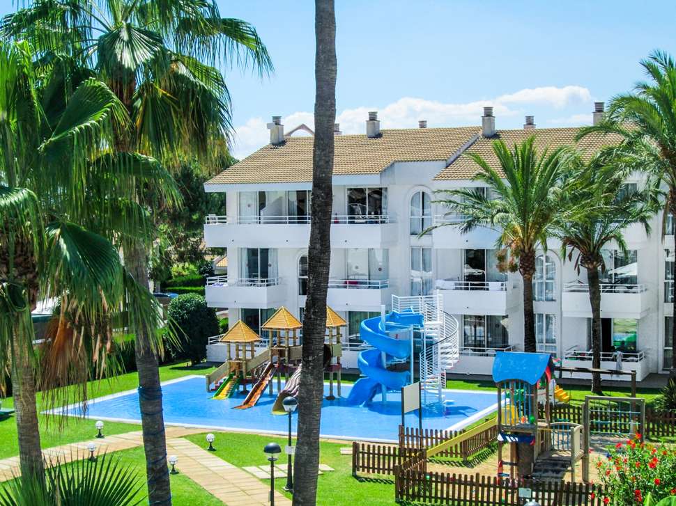 Een foto van het zwembad bij Hoposa Aparthotel Villaconcha