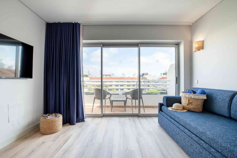 Een foto van Aqualuz Lagos by The Editory