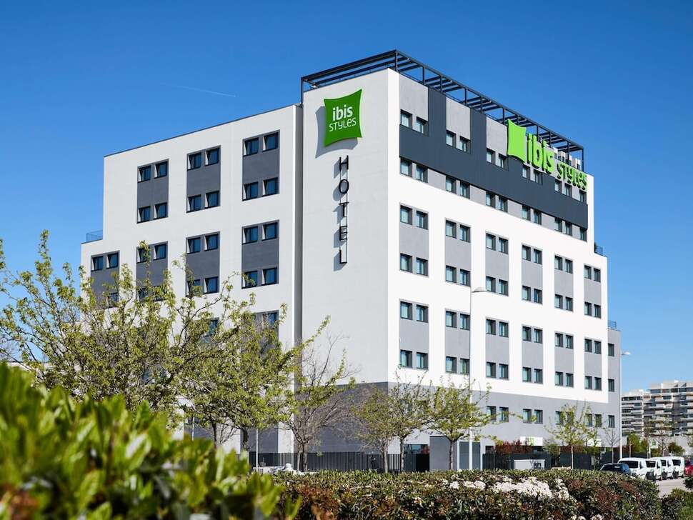 Een foto van Ibis Styles Madrid Airport Valdebebas