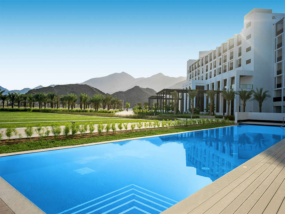 Een foto van het zwembad bij InterContinental Fujairah Resort