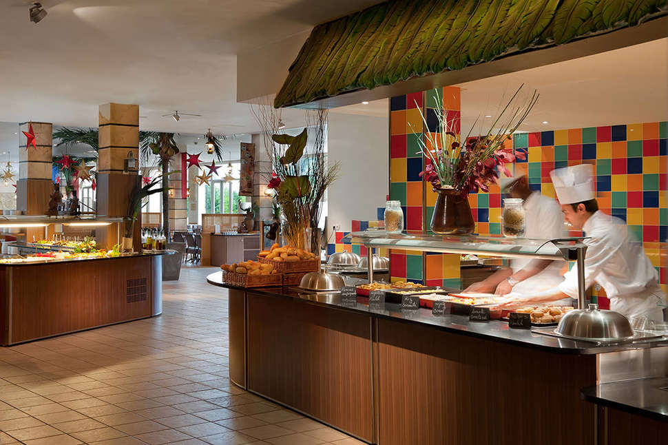 Ein Foto Explorers Hotel