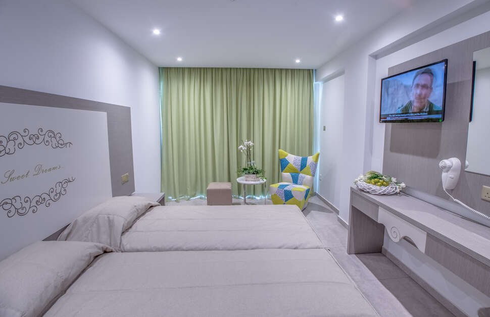 Een foto van Nicholas Color Hotel