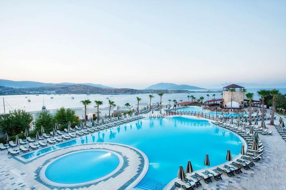 Een foto van het zwembad bij Selectum Colours Bodrum