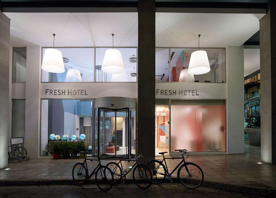 Ein Foto von der Außenansicht des Fresh Hotel