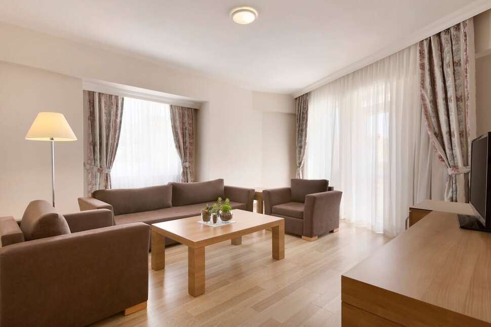 Een foto van Ramada Resort by Wyndham Lara