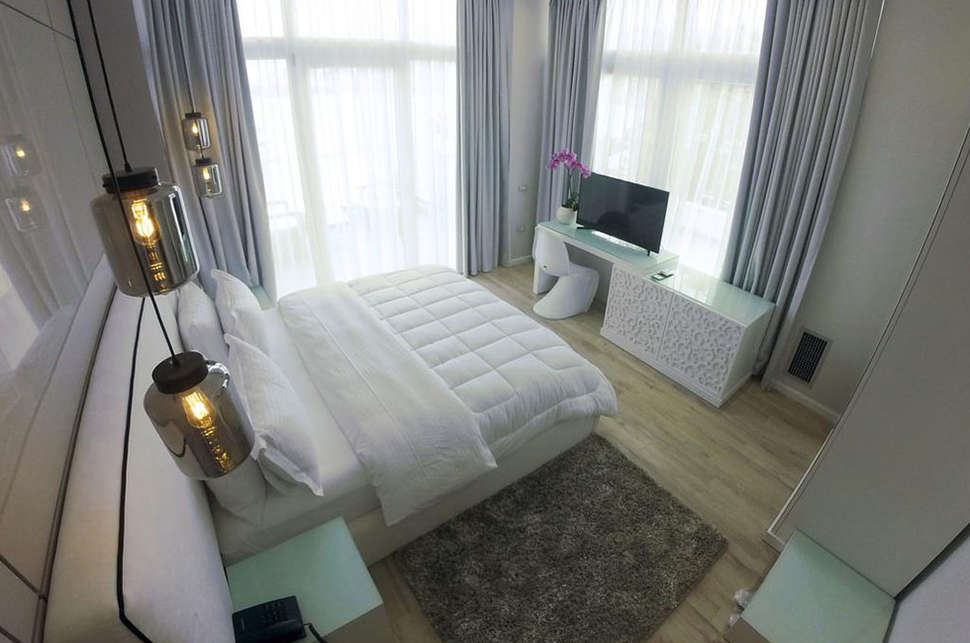 Ein Foto Demi Hotel