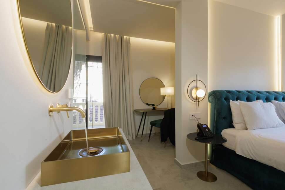 Ein Foto The Alley Hotel