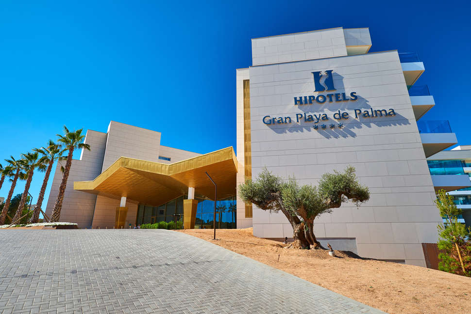 Een foto van de buitenkant van Hipotels Gran Playa de Palma
