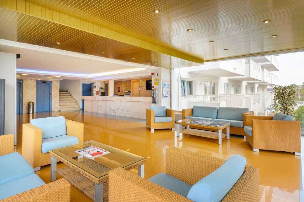 Een foto van het interieur van Aparthotel Vibra Monterrey