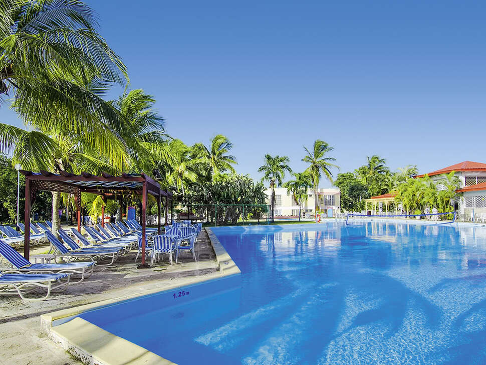 Ein Foto vom Pool im Hotel Los Cactus