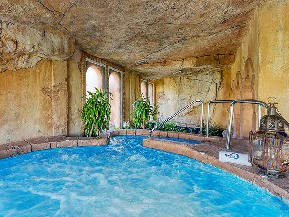 Een foto van het zwembad bij Playacalida Hotel