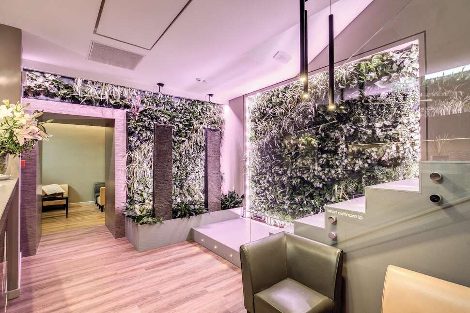 Een foto van het interieur van Al Manthia Hotel