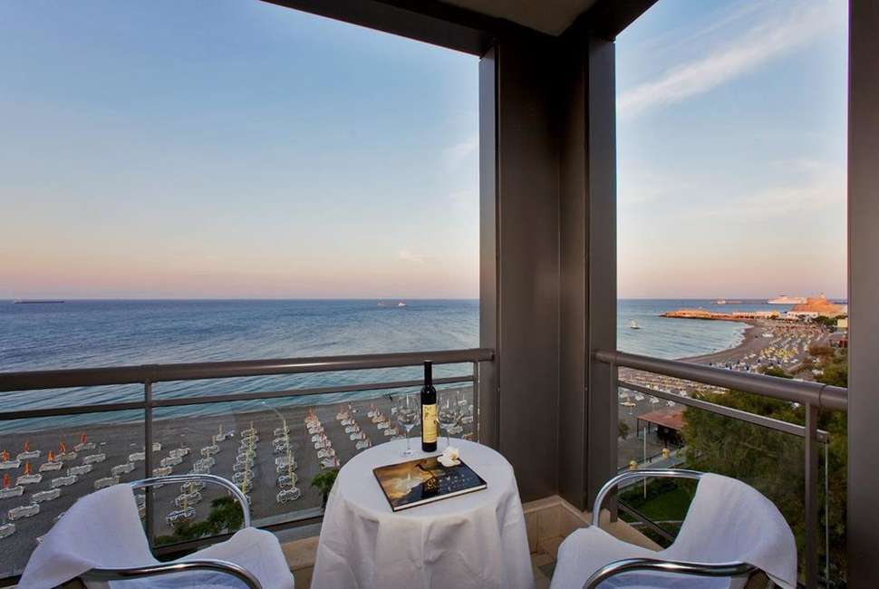 Ein Foto Mediterranean Hotel