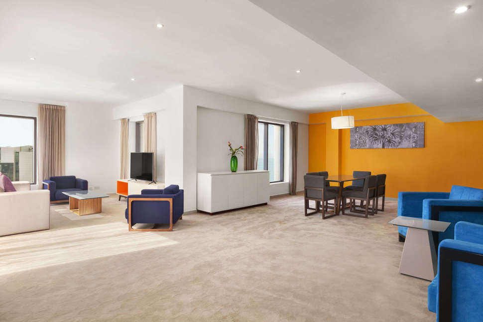 Een foto van Ramada Hotel & Suites by Wyndham JBR