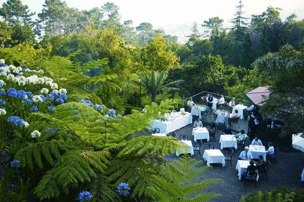 Een foto van het terras bij Quinta Do Monte Panoramic Gardens