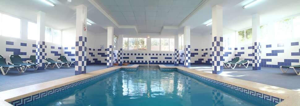 Een foto van het zwembad bij Protur Floriana Resort