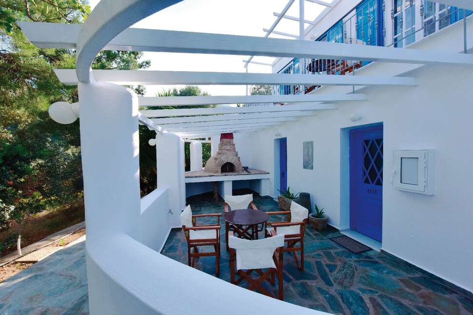 Een foto van Limnionas Bay Village